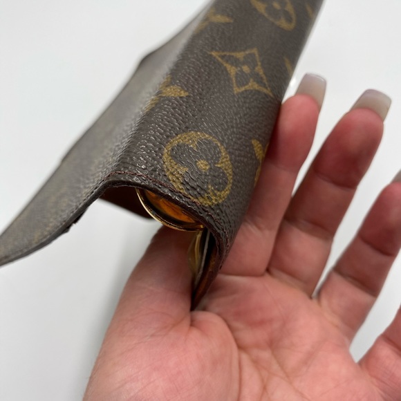 Louis Vuitton Agenda MM - Picture 6 of 11